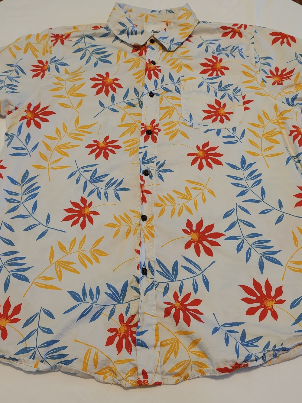 Katin Floral Print Button-Up Shirt - L